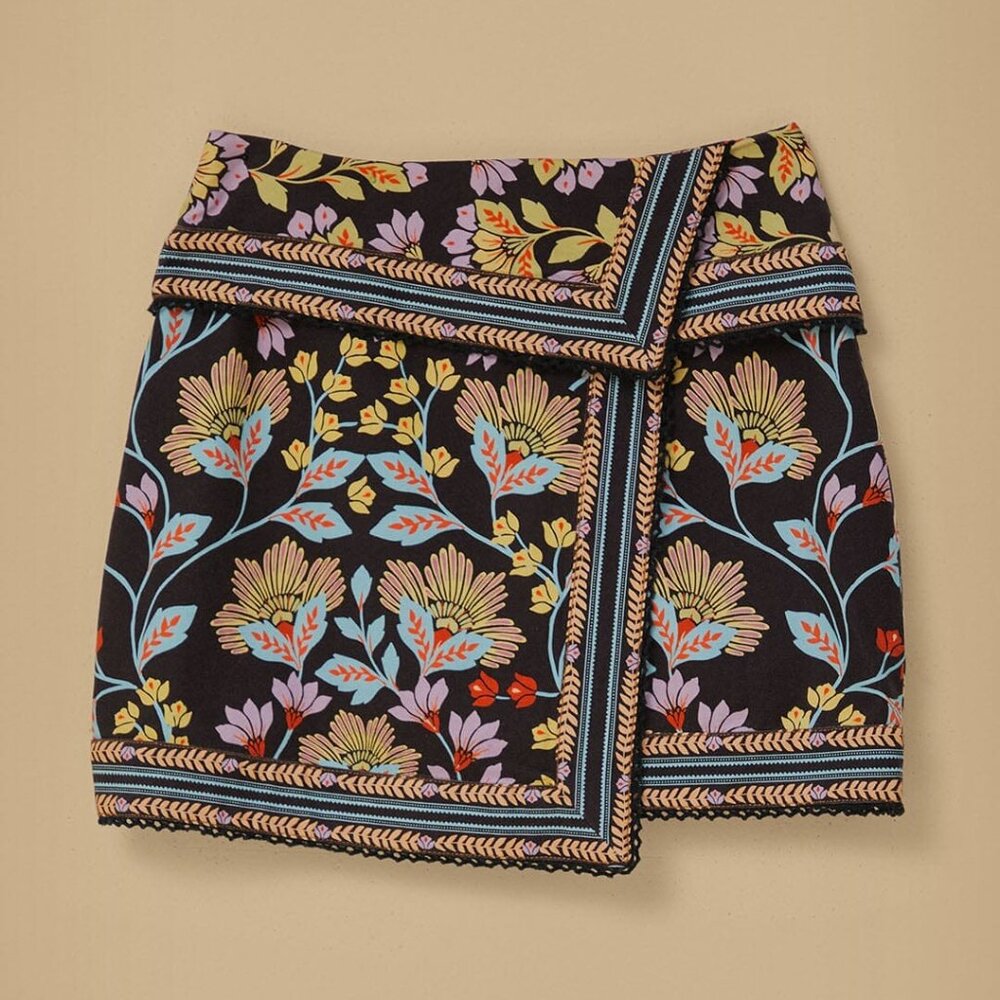 Like New Farm Rio Flowery Mini Skirt